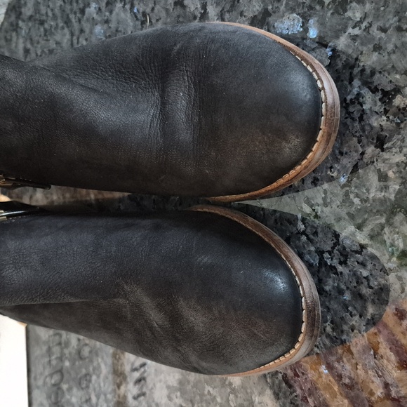 Seychelles "Amused" Black Leather Ankle Booties Size 6.5 - Picture 3 of 9